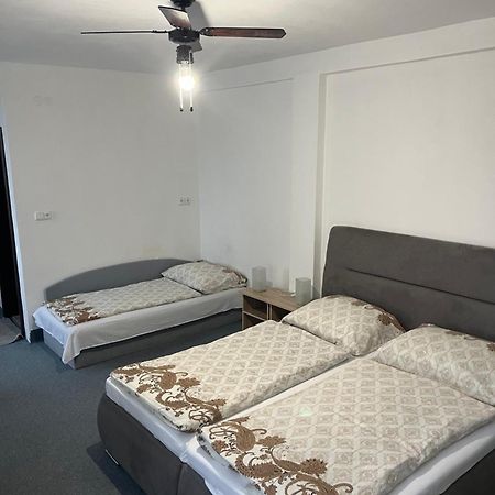 Penzion Vilo 브라티슬라바 외부 사진